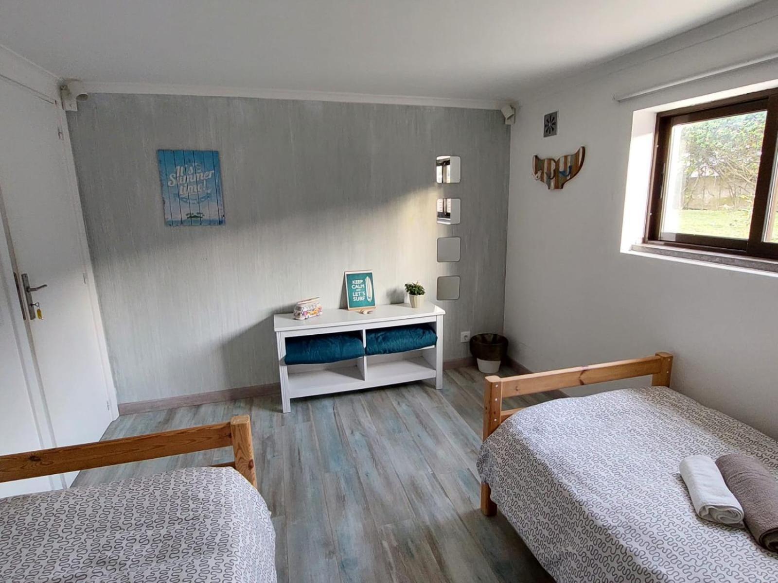 Sandycamps Surf House Baleal Pokoj fotografie